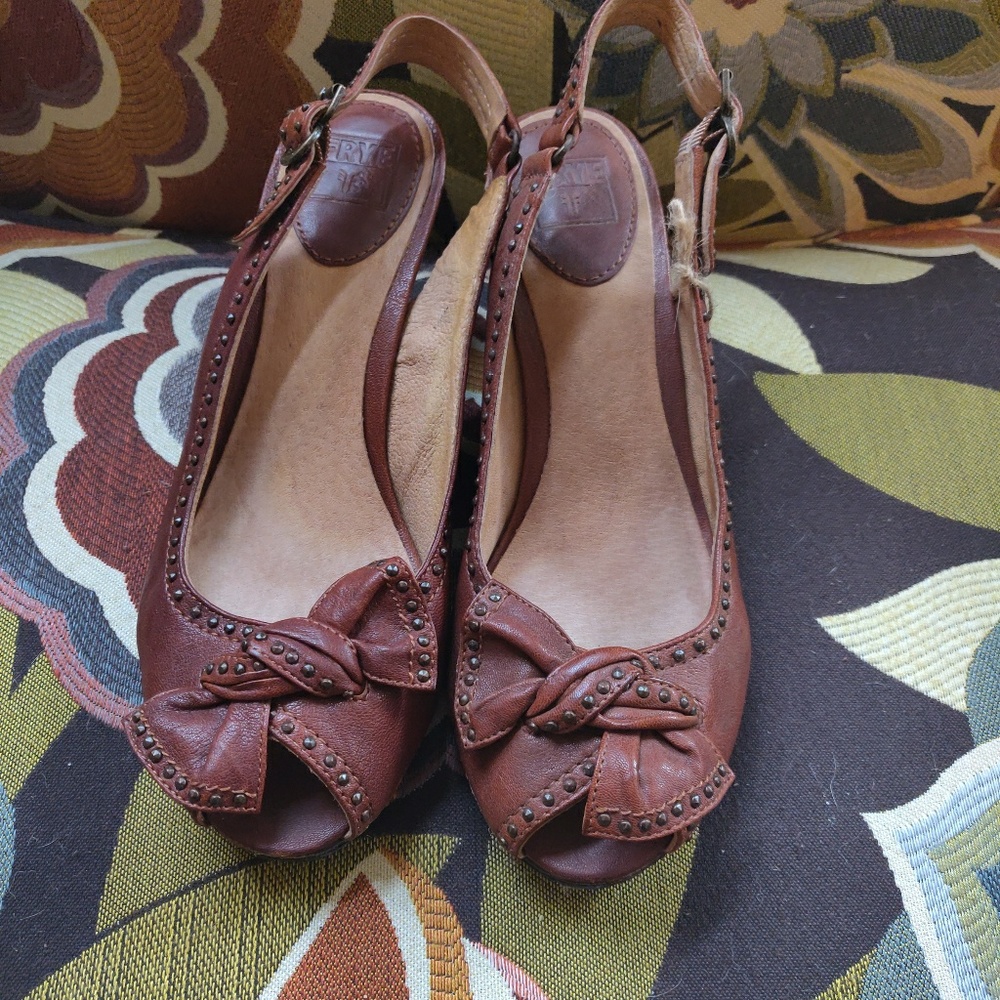 Brown frye heels with bow; 8.